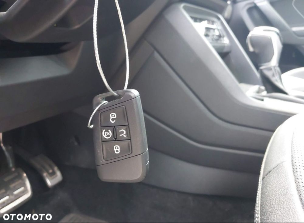 Volkswagen Tiguan - 13