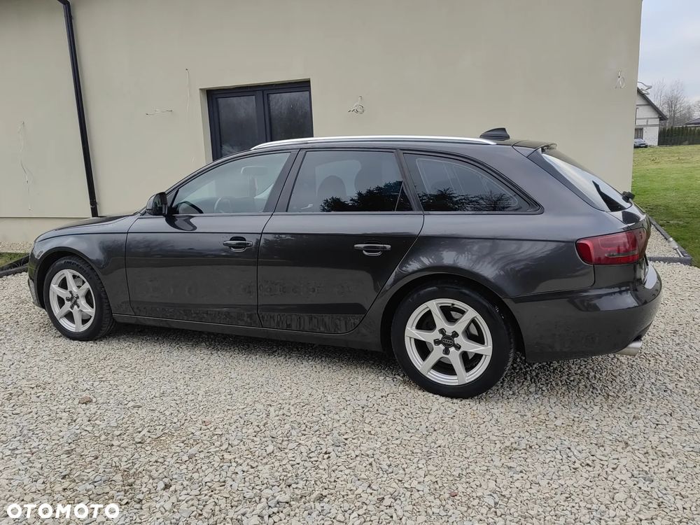 Audi A4 Avant 3.2 FSI Quattro Tiptronic - 11