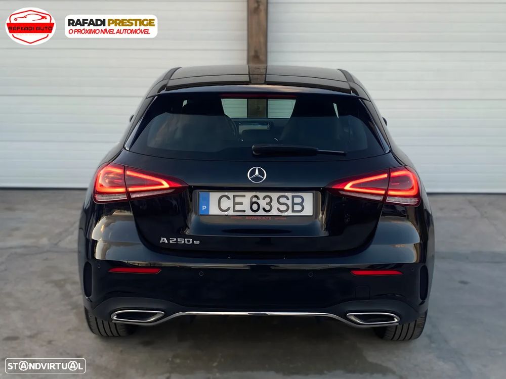 Mercedes-Benz A 250 e 8G-DCT AMG Line - 6