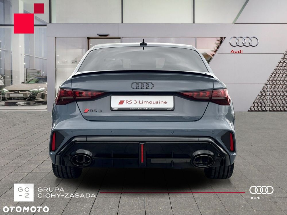 Audi RS3 Limousine - 5
