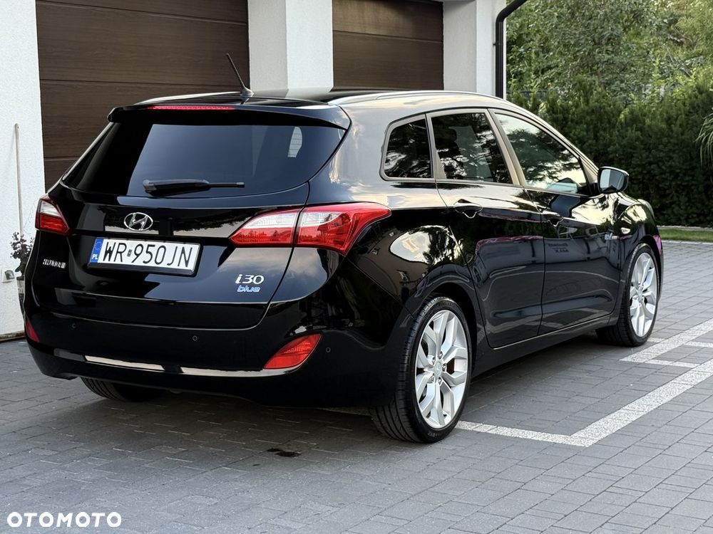 Hyundai i30 i30cw 1.6 Fifa World Cup Edition - 7