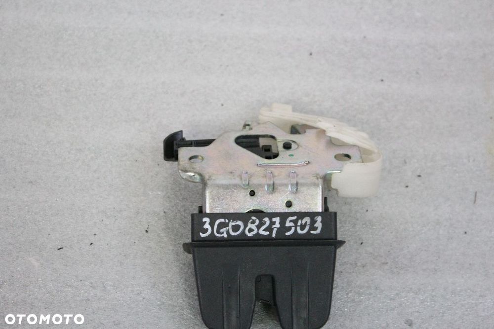 ZAMEK TYLNEJ KLAPY VW PASSAT B8 AUDI A5 8W 3G0827503 2017