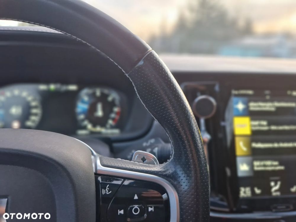 Volvo V90 D5 AWD R-Design - 11