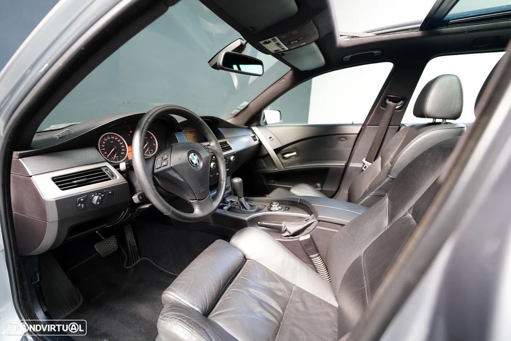 BMW 525 dA Touring - 9