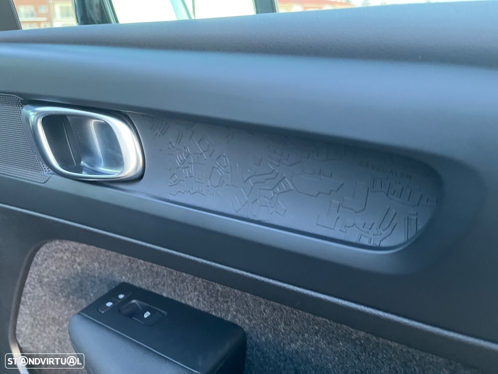 Volvo XC 40 Recharge Core - 30