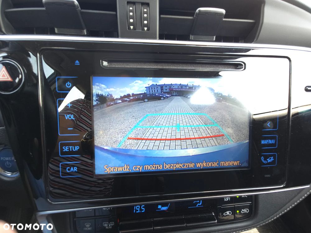 Toyota Auris 1.8 VVT-i Hybrid Automatik Edition - 33