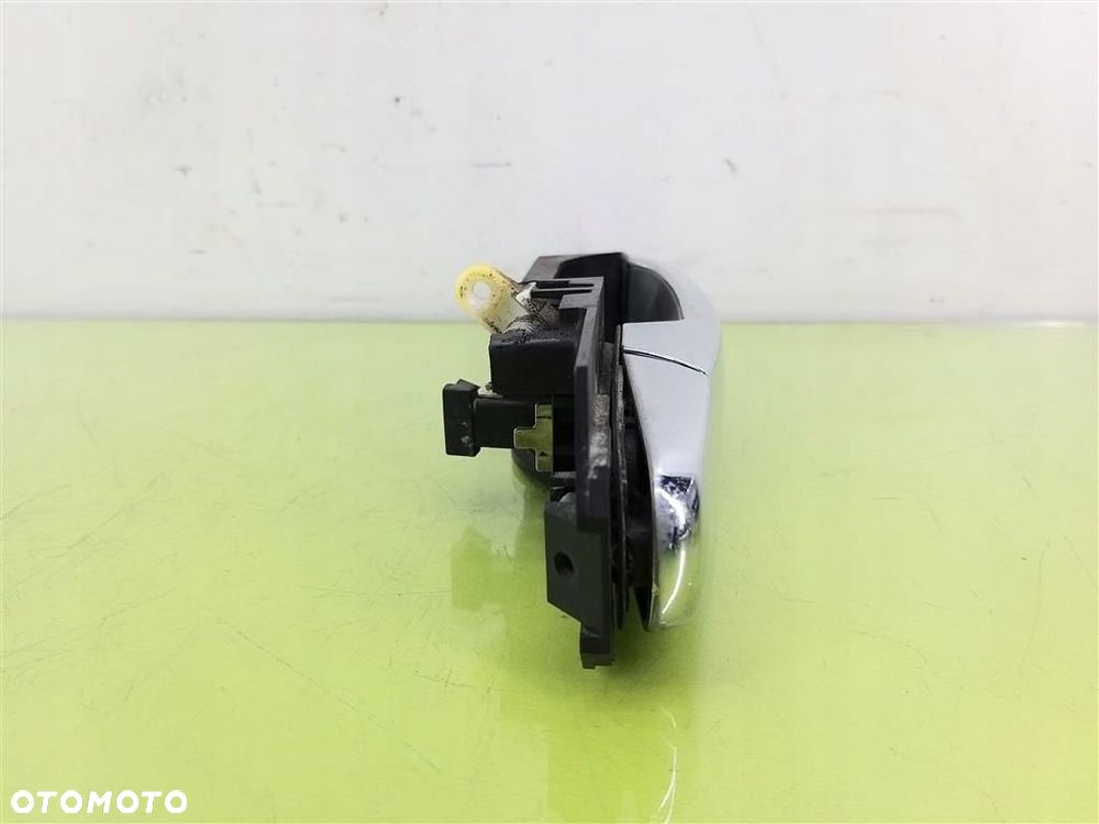 Klamka zewnętrzna przód prawa Chevrolet HHR 2005-2011 - 3