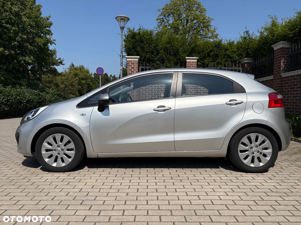 Kia Rio 1.2 Attract - 19