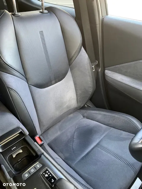 Lexus LBX 1.5 Hybrid Original Edition - 8