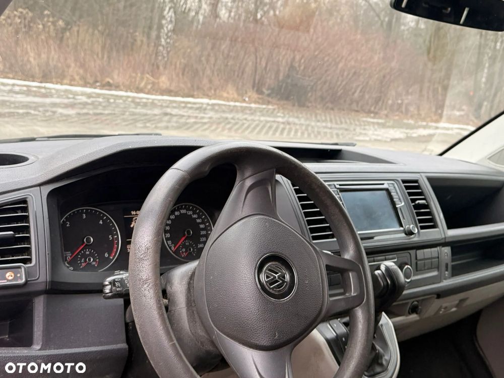 Volkswagen Transporter DSG Lang Plus Comfortline - 4