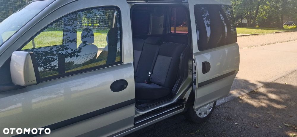Opel Combo Standard - 4