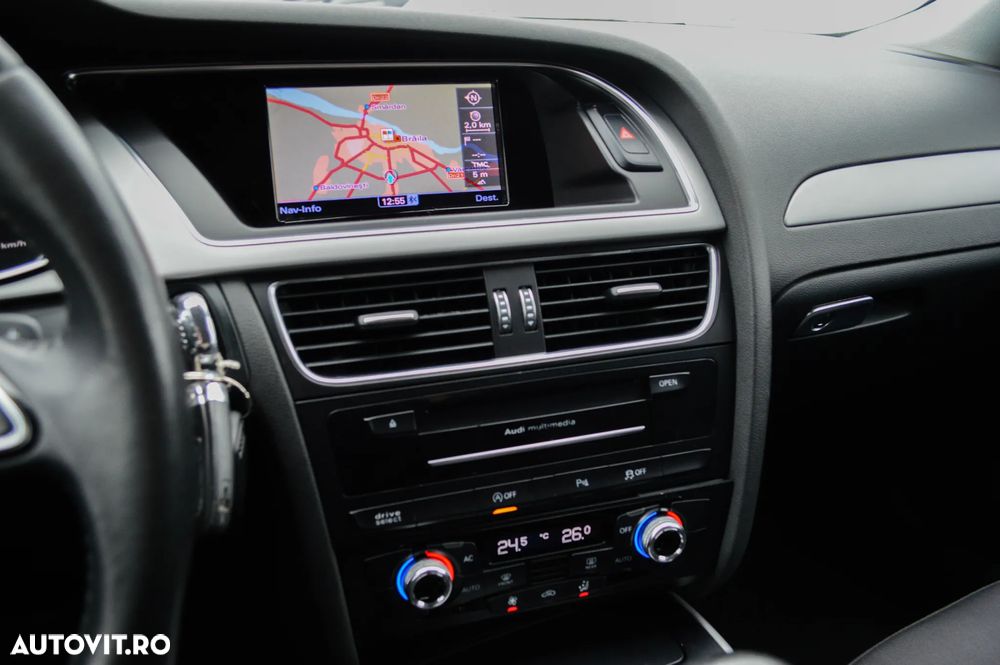 Audi A4 2.0 TDI DPF multitronic Attraction - 30