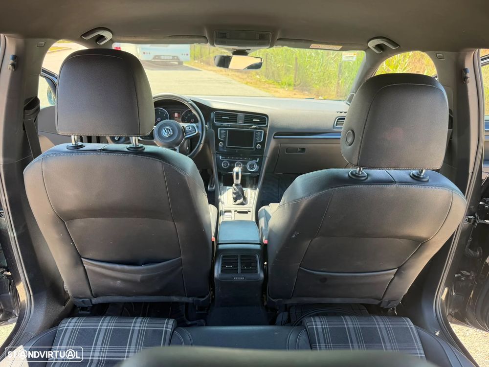 VW Golf - 15