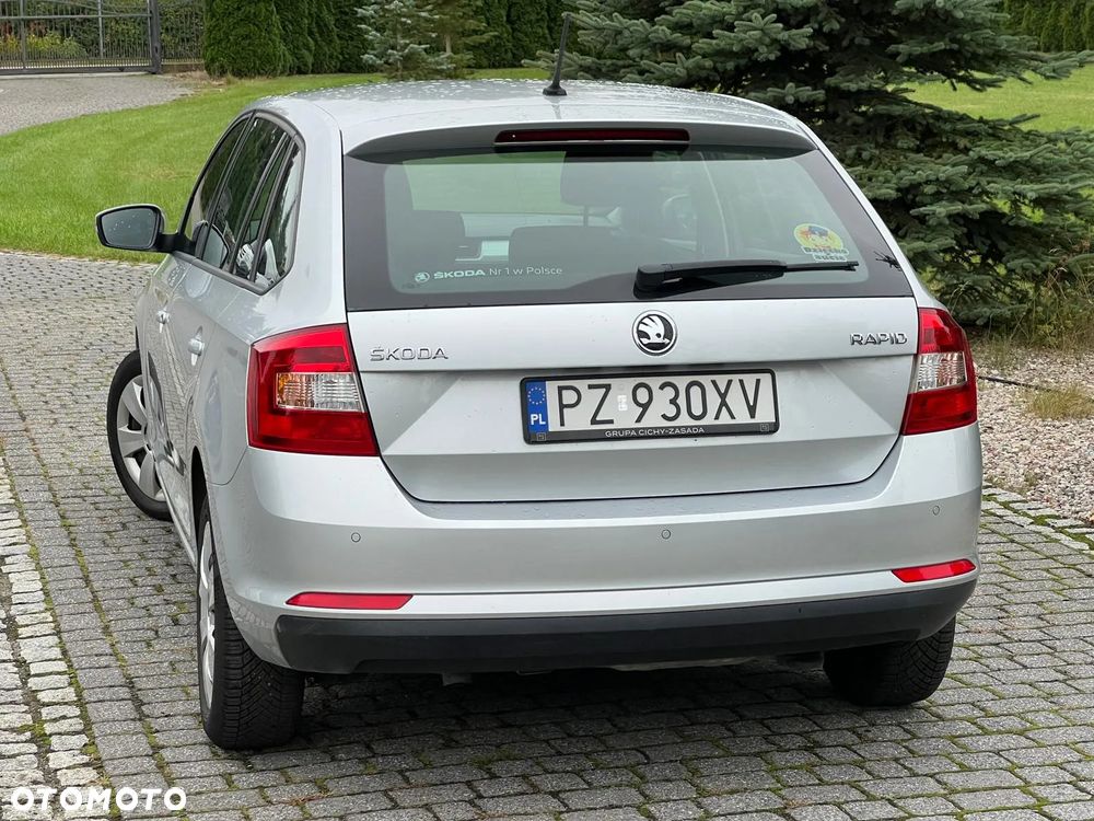 Skoda RAPID 1.4 TDI DPF Style DSG - 9