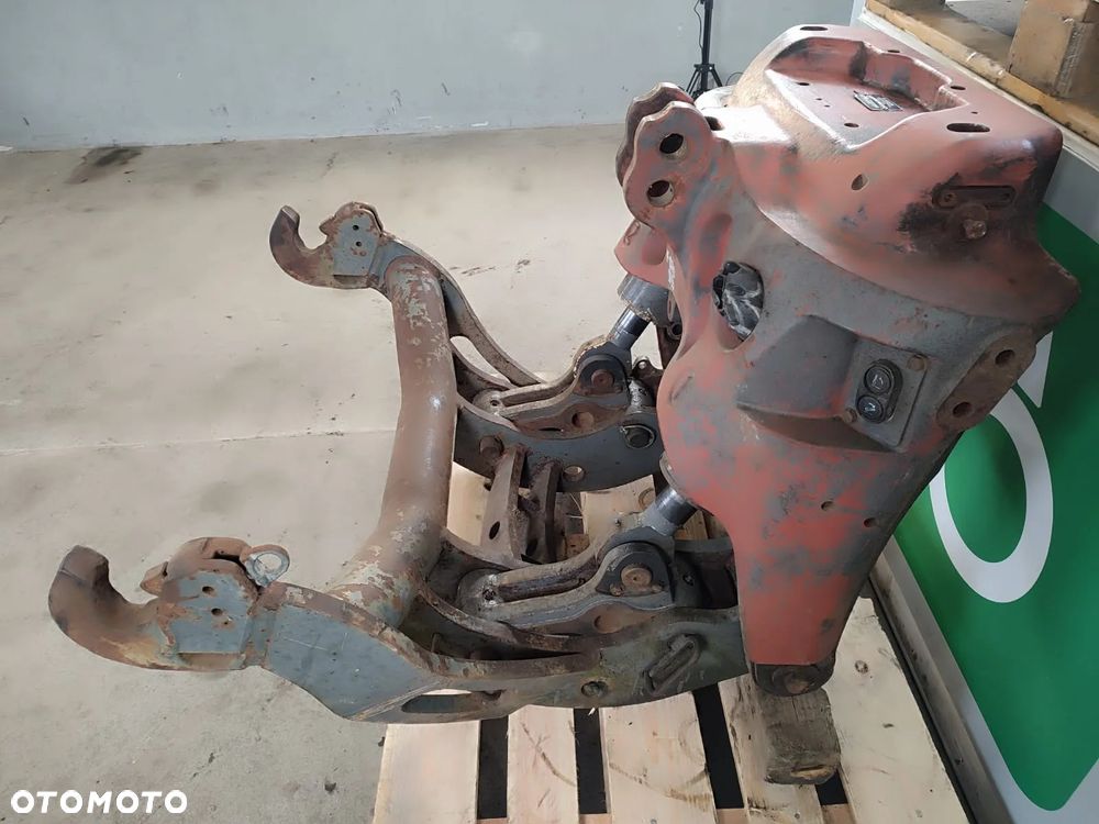 Przedni TUZ 4362146H01 MASSEY FERGUSON 8670 - 9