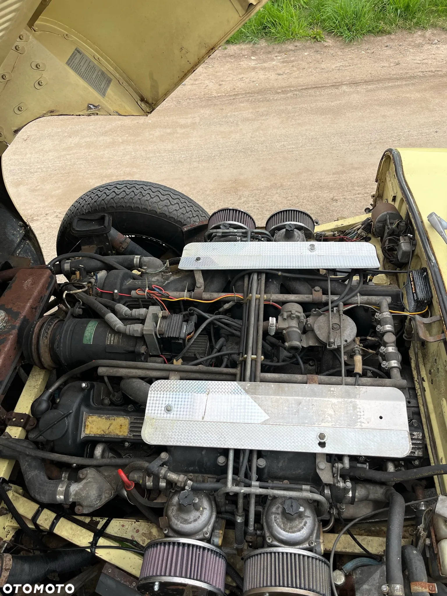 Jaguar E-Type - 24