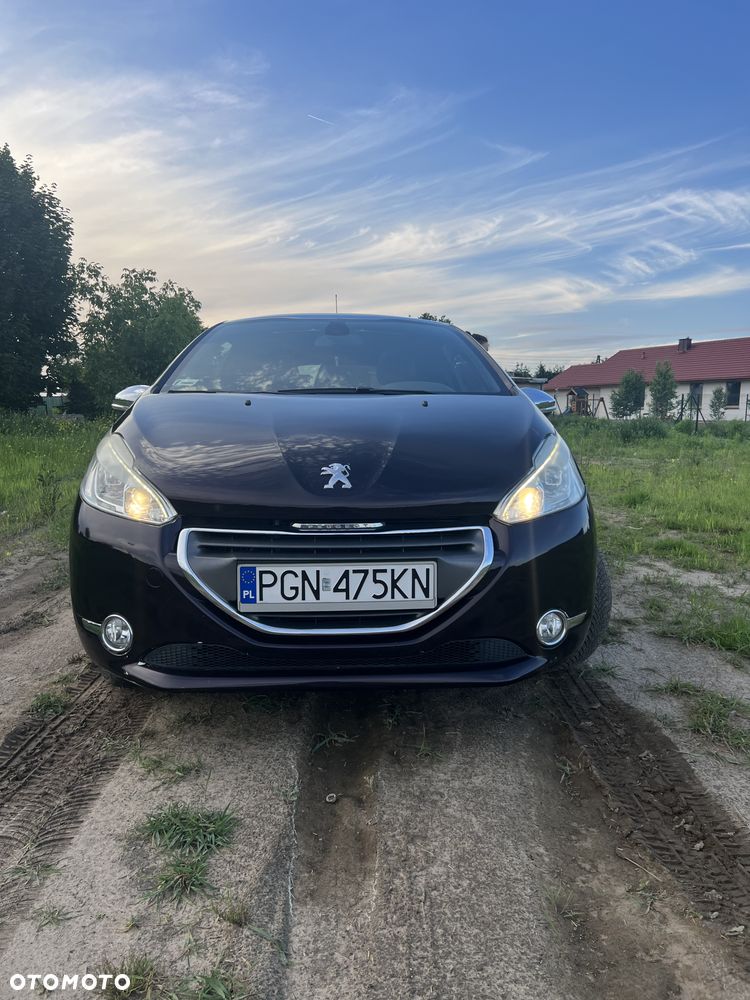 Peugeot 208 1.6 THP Allure - 16