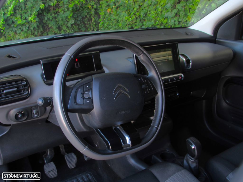 Citroën C4 Cactus 1.2 PureTech Shine - 11