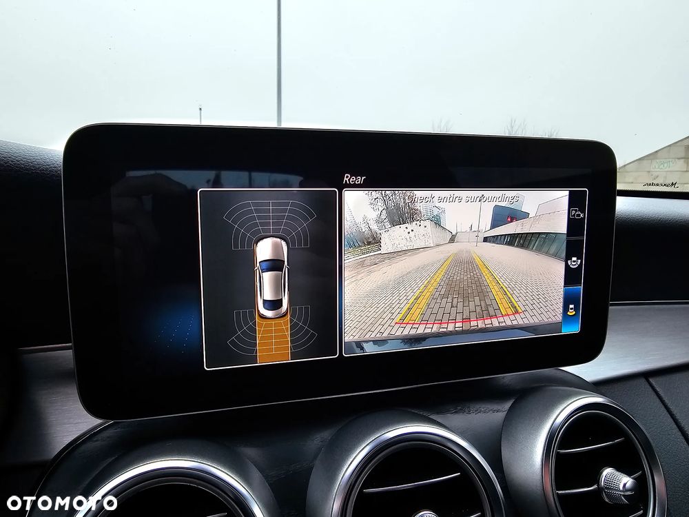 Mercedes-Benz Klasa C 220 d 9G-TRONIC - 22
