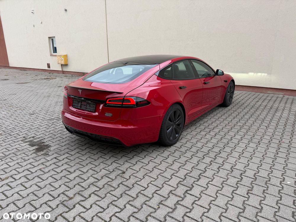 Tesla Model S Plaid - 11