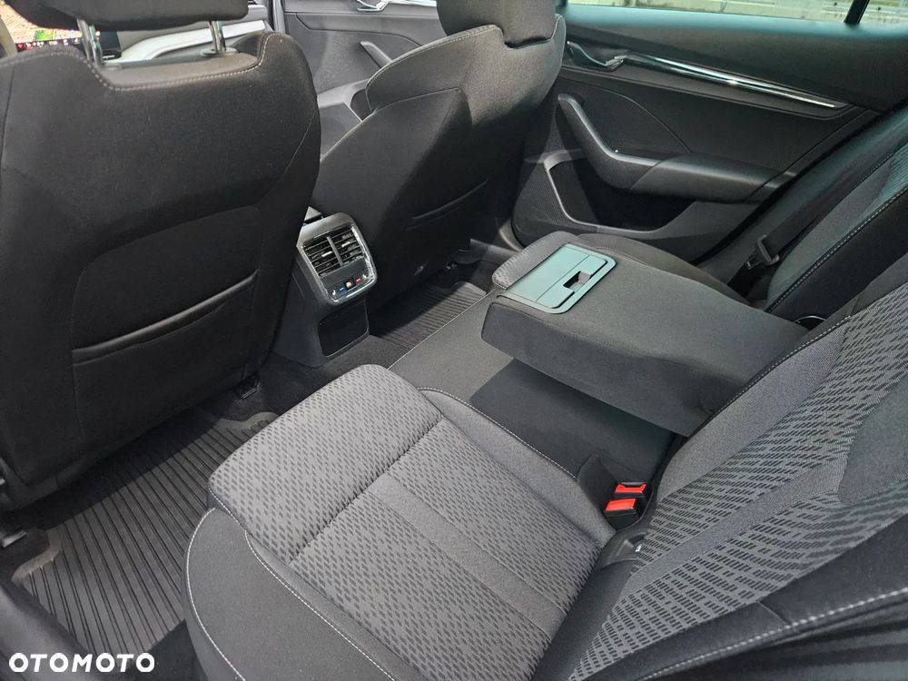 Skoda Octavia 2.0 TSI 4x4 Style DSG - 19