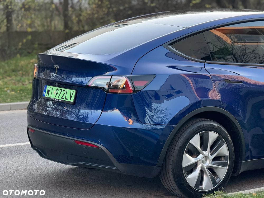 Tesla Y Model Long Range Dual Motor AWD - 24