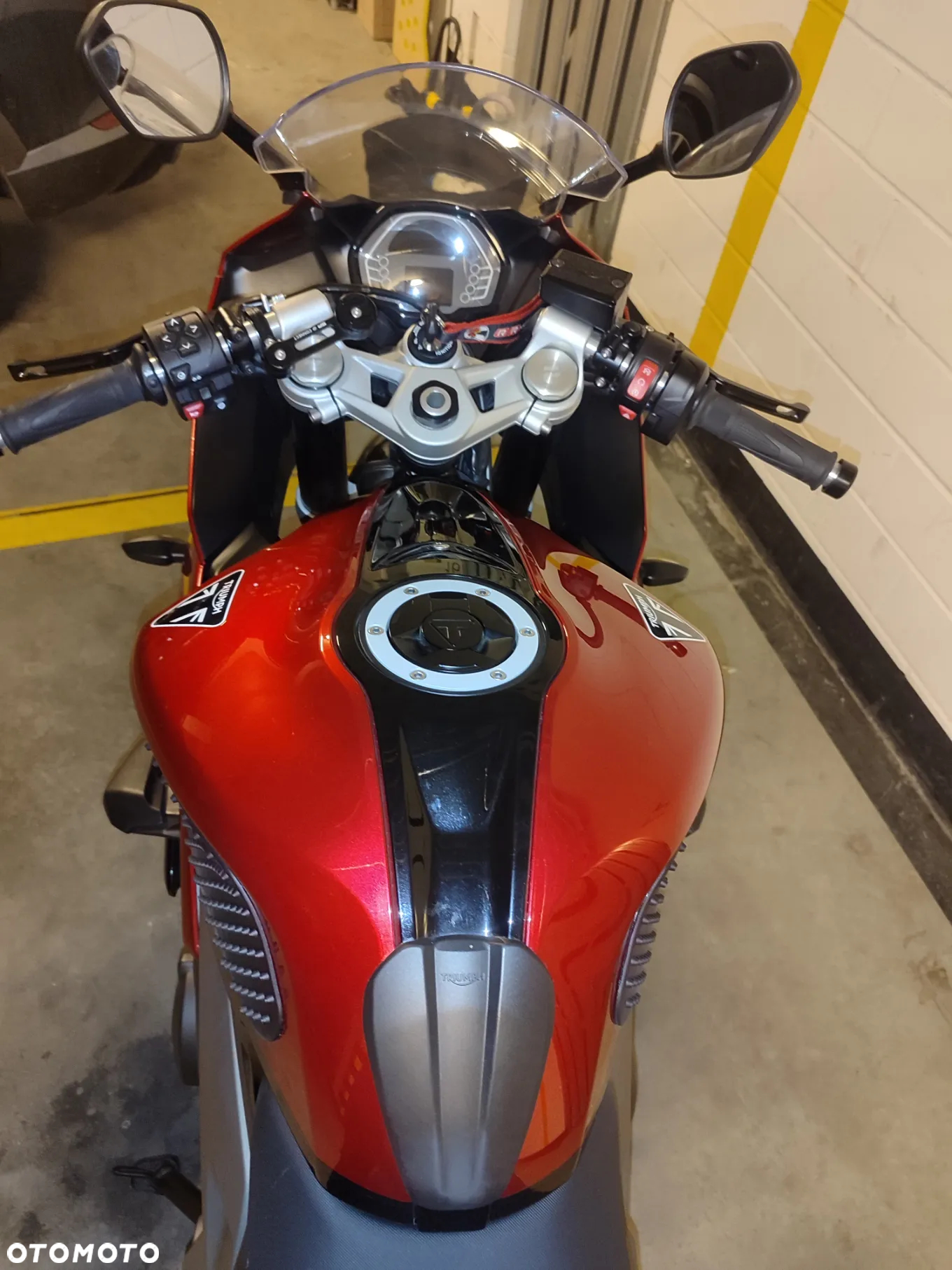 Triumph Daytona - 20