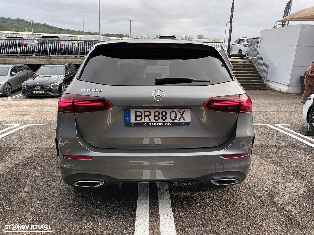 Mercedes-Benz B 180 d - 6