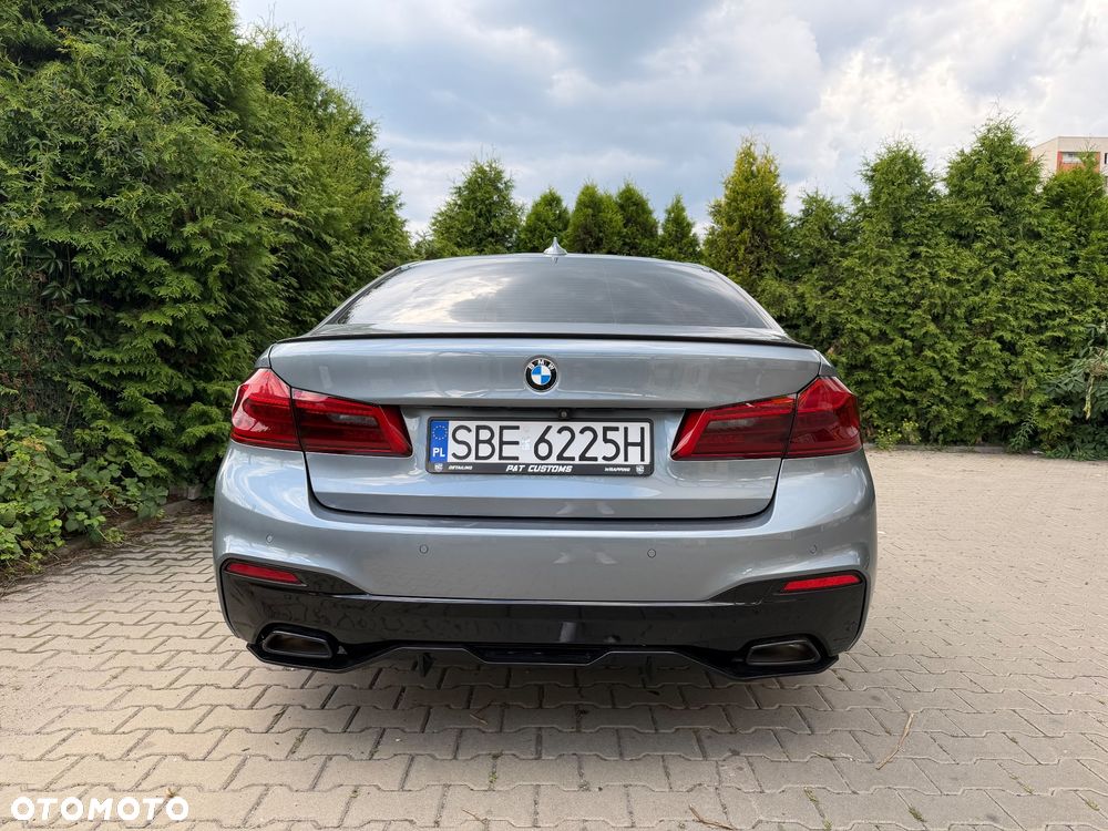 BMW Seria 5 520d M Sport - 6