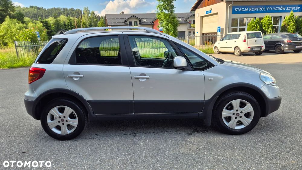 Fiat Sedici 1.6 16V 4x4 Luxury - 1