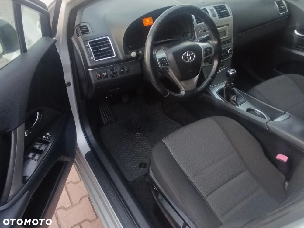 Toyota Avensis 2.0 D-4D Luna - 9
