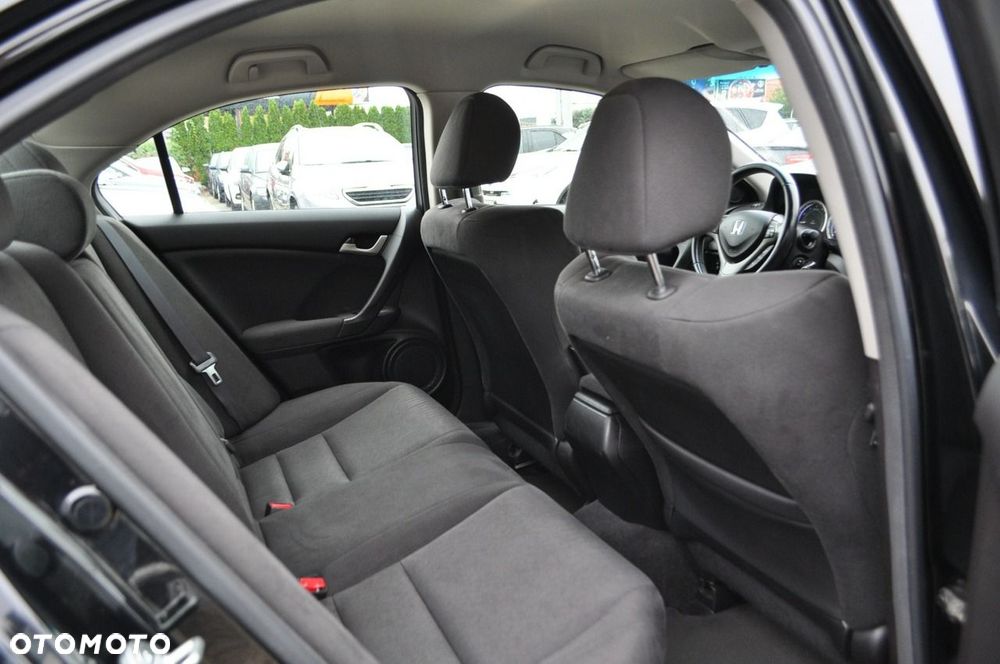 Honda Accord 2.2d Comfort - 29