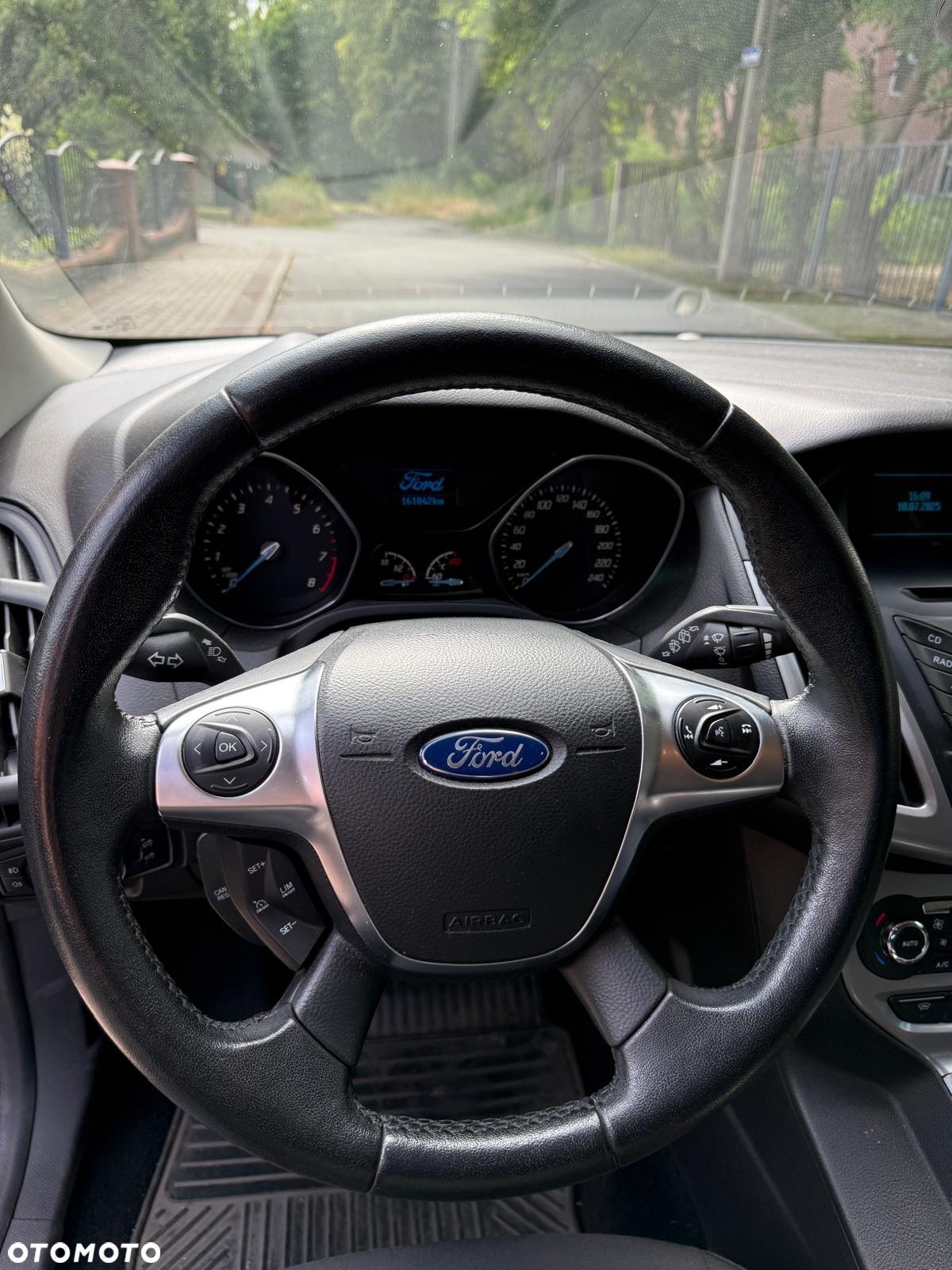 Ford Focus 1.6 EcoBoost Trend - 18