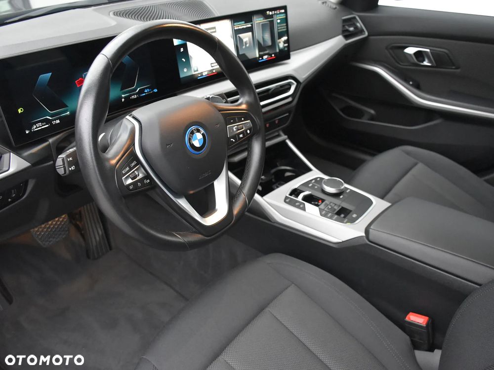 BMW Seria 3 - 21