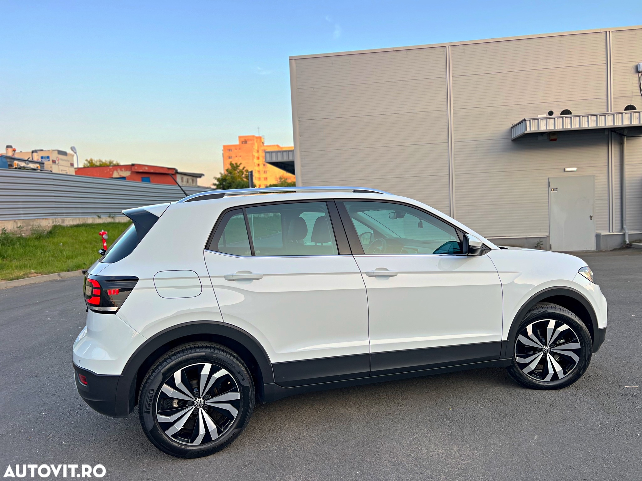Volkswagen T-Cross 1.0 TSI OPF DSG Style - 23