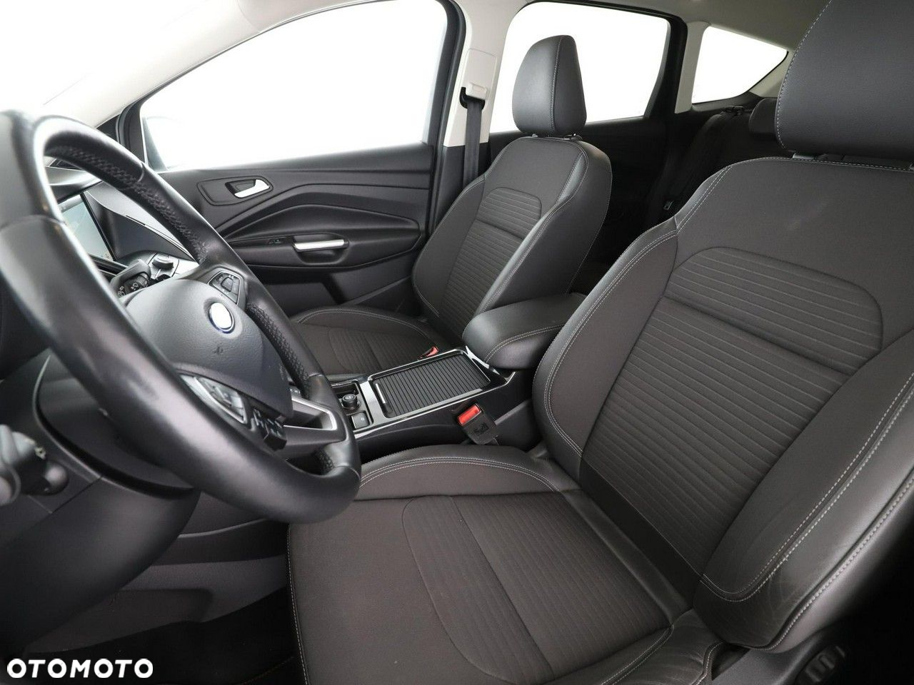 Ford Kuga - 13