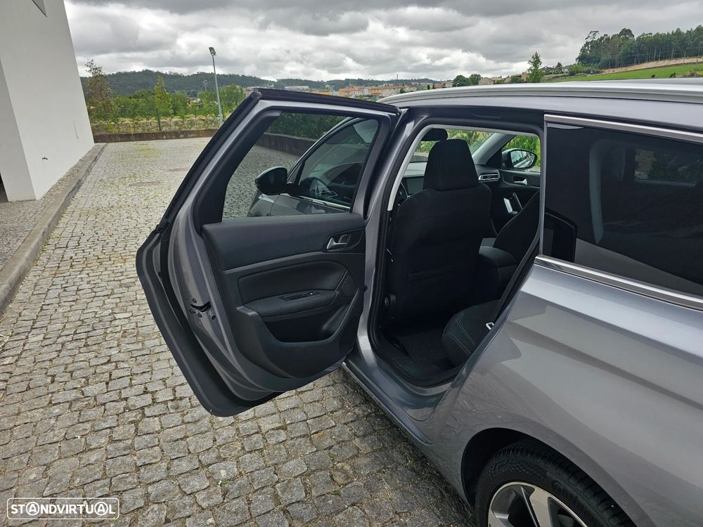 Peugeot 308 SW 1.6 e-HDi Allure J17 - 15
