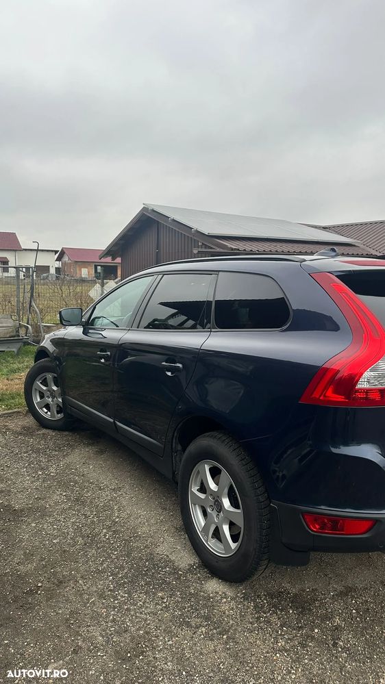 Volvo XC 60 D3 Momentum - 1