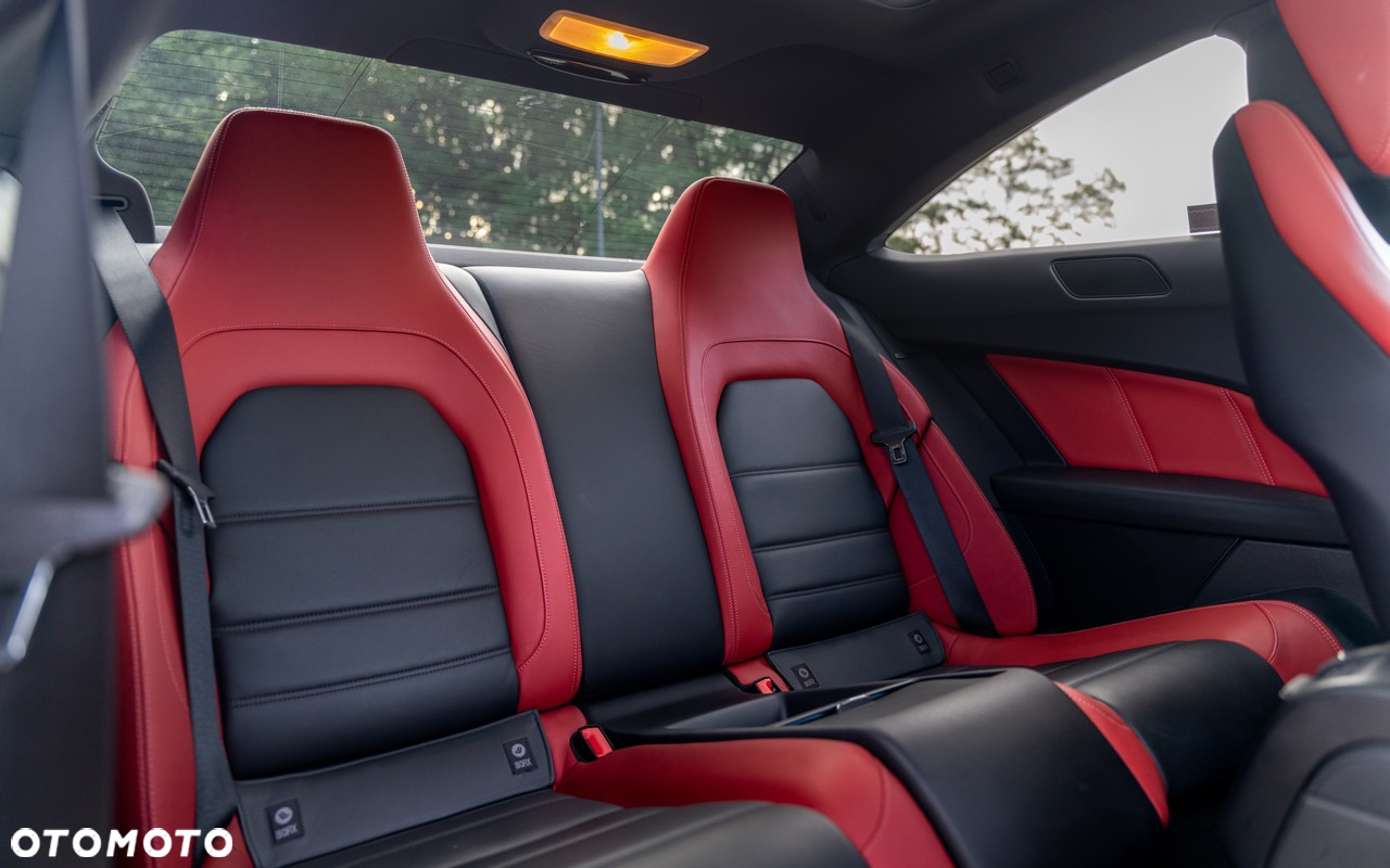 Mercedes-Benz Klasa C 63 AMG Coupe AMG SPEEDSHIFT MCT AMG Performance Package - 15
