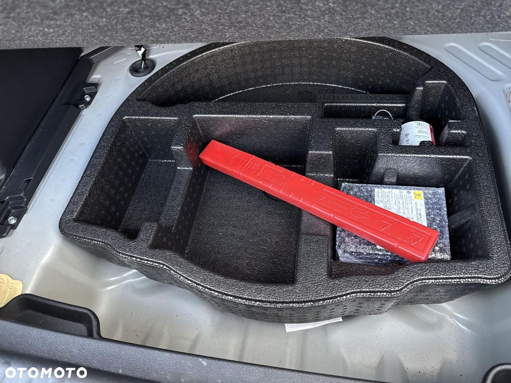 Toyota Yaris Cross Hybrid 1.5 Style - 25