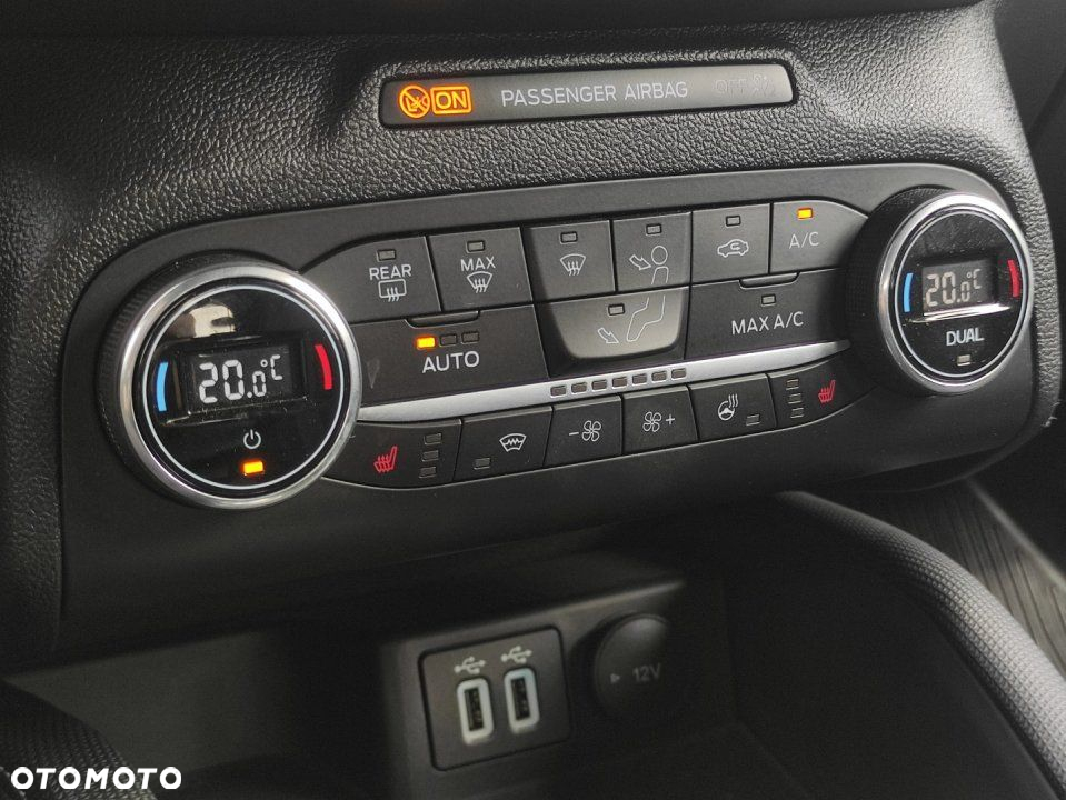 Ford Focus - 27