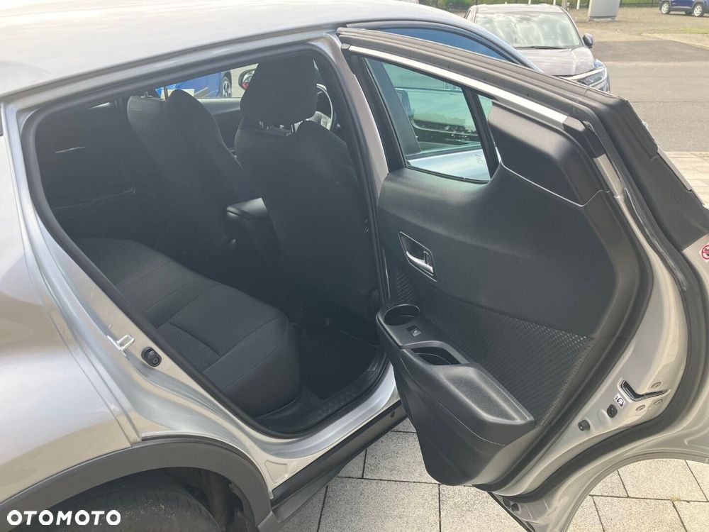 Toyota C-HR 1.2 T Dynamic - 21