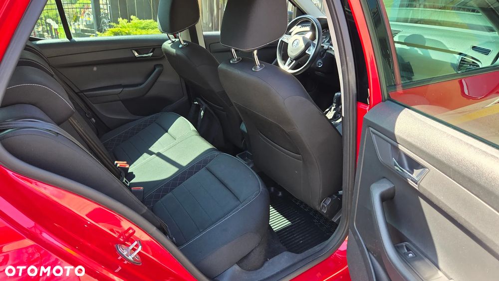 Skoda Fabia 1.0 TSI Style Color DSG - 9