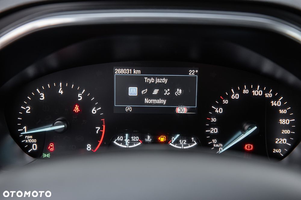 Ford Focus SW - 18