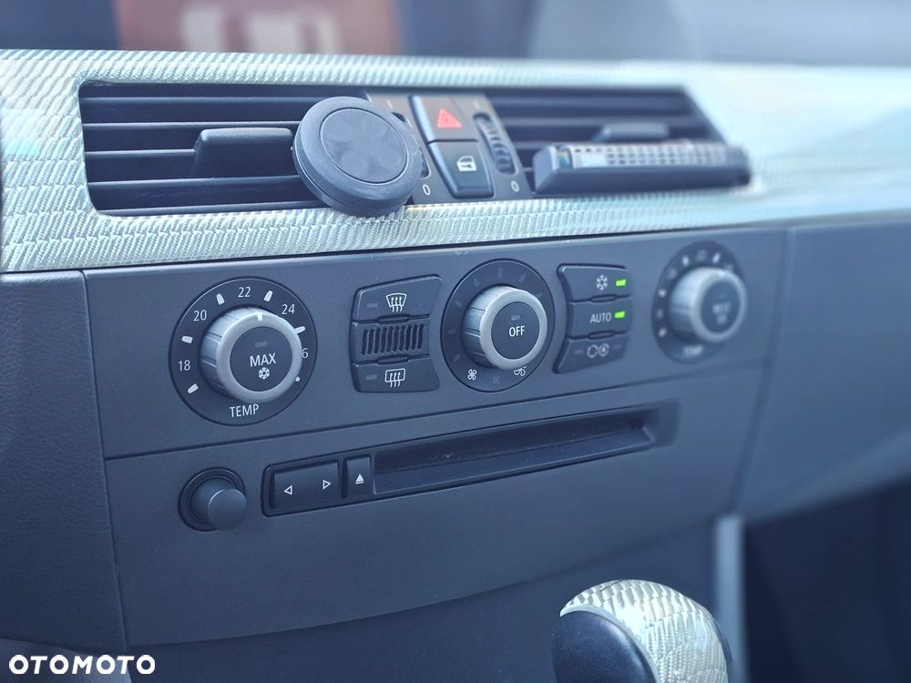 BMW Seria 5 535d - 32