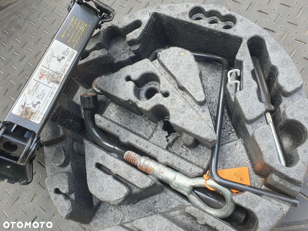 WKŁAD BAGAŻNIKA KOŁA STYROPIAN SAAB 9-3 93 II 13162851 OPEL ASTRA H VECTRA SIGNUM POSIADAM 2 SZT - 3
