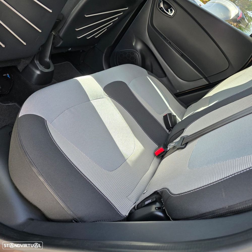 Renault Captur 1.2 TCe Exclusive EDC - 8