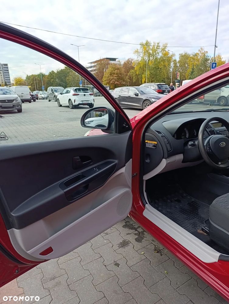 Kia Ceed 1.6 Comfort - 12