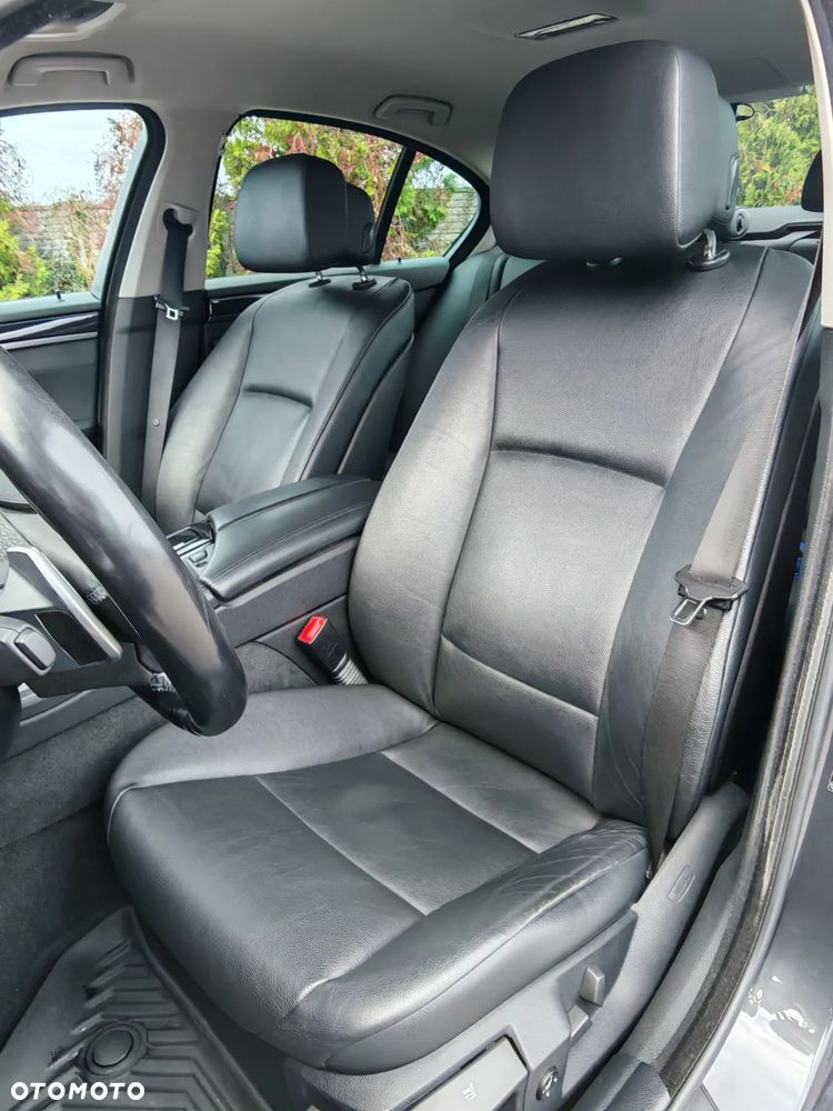 BMW Seria 5 - 12