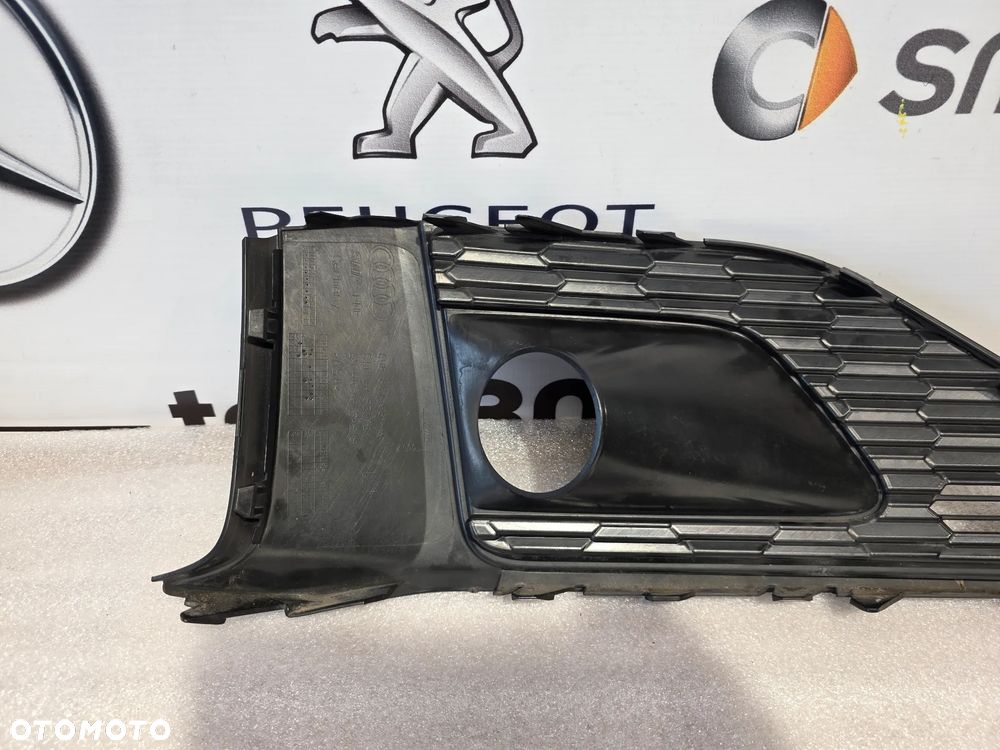 AUDI A5 8W6 LIFT 19- ZWYKŁA LEWA / PRAWA KRATKA BOCZNA ZDERZAKA PRZEDNIEGO PRZÓD NR 8W6807682R / 8W6807681R NR AUKCJI KB22 - 10